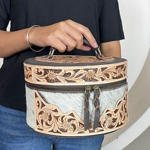 OEM ODM Round Shape Genuine Cowhide Jewelry Case Floral Hand <b>Tooled</b> <b>Leather</b> Makeup Organizer Travel Vanity Case Gift Storage Box - Product Image 4