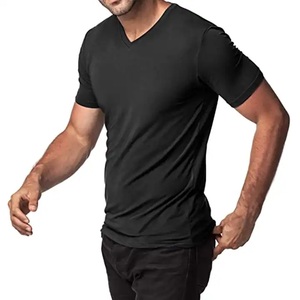 Camiseta de Manga Corta para Hombre, Corte Ajustado, Color Negro, Tejido de Punto, Cuello Redondo, Estilo Casual, Color Sólido - Product Image 5