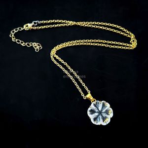Pendentif Fleur en Cristal de Quartz AAA, Collier en Pierre Précieuse Sculptée, Pendentif Fleur en Cristal de Quartz Naturel pour la Fabrication de Bijoux pour Femmes - Product Image 6
