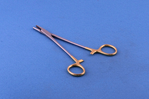 MayoMed Wholesale T/C BERRY STERNAL Needle holder with <b>tungsten</b> carbide inserts, Wire Twister Needle Holder - Product Image 4