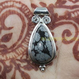 จี้หินออบซิเดียนลายเกล็ดหิมะธรรมชาติทรงหยดน้ำ เงินแท้ 925 ทำมือ จี้พลอย จี้หินออบซิเดียนลายเกล็ดหิมะสีดำ เครื่องประดับสำหรับผู้หญิง - Product Image 4