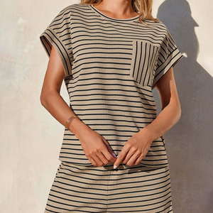 Nuevo Conjunto de Shorts de Dos Piezas de Corte Holgado a la Moda, Camisa Cómoda de Manga Corta con Shorts con Cintura Elástica Suave y Bolsillos para Uso Diario - Product Image 5