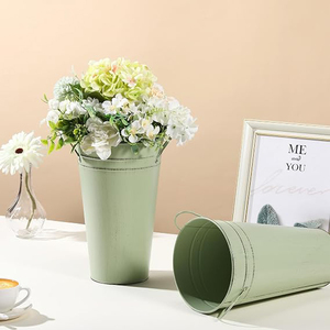 Seau à fleurs vintage galvanisé de 12 pouces, vase à fleurs en métal, seau de style campagnard français, jardinière en métal, vases floraux en métal - Product Image 4