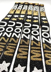 Miz Zou bestickter Taschenriemen aus goldfarbenem Polyester in rechteckiger Form mit Sternen und Buchstaben, langlebiges Accessoire - Product Image 5