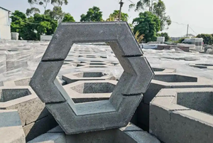 Machine à blocs entièrement automatique modèle ZCJK QTY6-15, machine à fabriquer des pavés en béton pour les projets de construction - Product Image 4