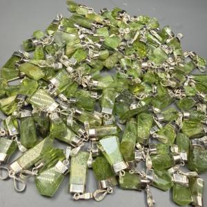 Collar con colgante de peridoto de la mejor calidad, plata de ley 925, peridoto verde de Suppat, Kohistan, Pakistán. - Product Image 6