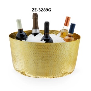 Cubeta de Hielo de Aluminio Premium Hecha a Mano para Enfriar Bebidas de Lujo, Decorativa para Vino con Diseño Floral - Product Image 2