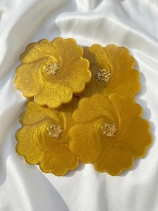 Flower Shape Plastic <b>Coaster</b> <b>Set</b> With Gold Center Glam Style Non Slip Table MatsRound Stoneware Glam Style Non Slip Mat For Tab - Product Image 5