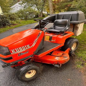 Tracteur agricole Kubota 4x4 d'occasion avec moteur, boîte de vitesses, pompe et surveillance à distance pour l'agriculture - Product Image 2