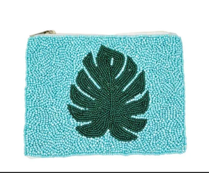 Porte-monnaie en turquoise perlé avec motif feuille de Monstera, fermeture éclair faite à la main, mini, style bohème unisexe - Product Image 1