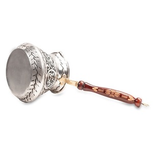 Cafetera Turca de Latón Grabada de Lujo con Tapa, Cezve Ibrik Árabe Vintage Tallada a Mano, Cafetera Premium con Mango de Madera - Product Image 5
