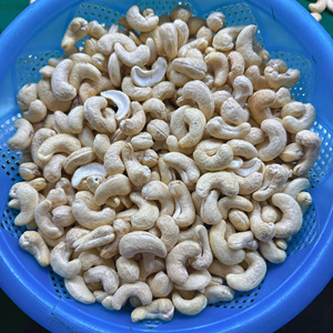 Manufacturing Cashew Kaju <b>Nuts</b> Raw Dried Ww180 Ww240 Vietnam Wholesale Exported Asia Middle East - Product Image 1