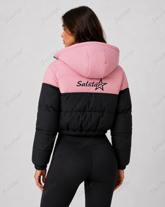 Blouson matelassé court rose et noir pour femme avec logo personnalisé, à capuche, d'hiver, style bomber, fabricant OEM/ODM en gros - Product Image 2