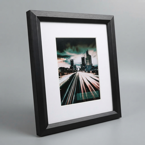 Cadre photo rectangulaire vertical en bois massif noir moderne, fait main, écologique, rustique, classique, design durable, REHMAN CRAFT - Product Image 4