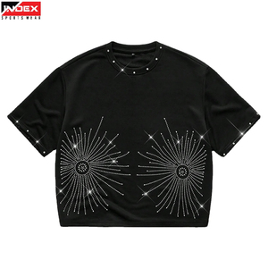 เสื้อยืดโอเวอร์ไซส์สีดำสำหรับผู้ชาย แขนสั้น คอกลม ประดับเพชรลายเรขาคณิต สไตล์สตรีท ผ้าถัก ระบายอากาศได้ดี - Product Image 1