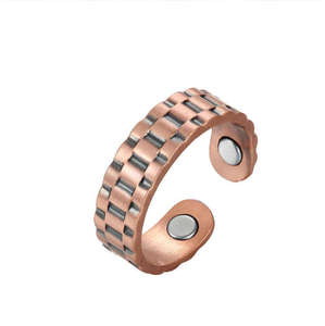 Bague en cuivre massif vintage ouverte et ajustable avec inscription Jésus, motif floral ondulé et géométrique, bord plat - Product Image 4