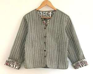 Chaqueta Acolchada de Algodón con Estampado Floral: Abrigo Ligero Reversible Hecho a Mano - Product Image 6