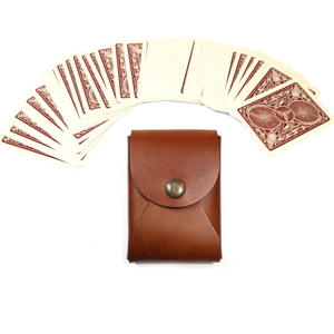 Étui à cartes en cuir marron avec fermeture à pression pour le rangement de jeux de poker, porte-cartes portable, finition mate, coins carrés - Product Image 2
