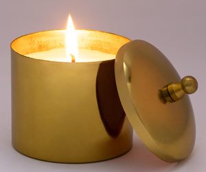 Vela Aromática de Lujo Stone & Feather, Vela Votiva Grande de Metal con Tapa para Decoración del Hogar y Relajación - Product Image 3
