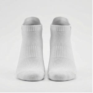 Chaussettes blanches respirantes en tricot pour la course à pied, pour adultes, chaussettes de sport d'été - Product Image 1