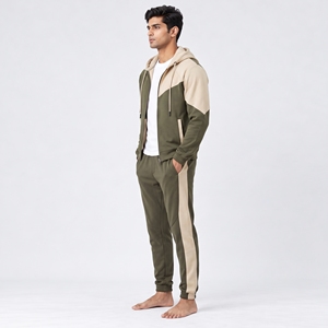 Chándal Premium para Hombre Hecho con Tela Ligera que Ofrece un Ajuste Cómodo y una Sensación Ligera para Actividades Diarias - Product Image 5