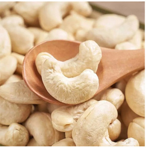 Noix de cajou saines à prix imbattable, délicieuses et riches en nutriments, parfaites comme collation ou comme cadeau de Noël ou pour les cadeaux de Noël. - Product Image 4