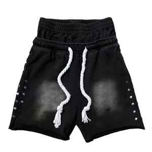 Shorts de sport décontractés pour hommes, haut de gamme, séchage rapide, respirants, couleur unie, en promotion - Product Image 1