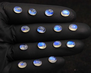 Pierre de lune arc-en-ciel authentique, cabochon ovale 6x4mm, pierre précieuse de lune arc-en-ciel bleue chatoyante, prix de gros - Product Image 3