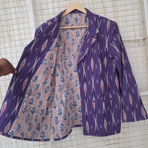 Manteau en coton Ikat épais à manches longues, col en V, imprimé géométrique, respirant, écologique, longueur longue, décontracté, pour l'automne - Product Image 2