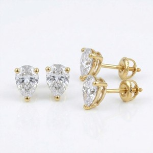 Boucles d'oreilles clous Aniva en diamant taille poire certifiées IGI, monture griffe en or 14K, forme goutte d'eau classique pour femme, usage quotidien - Product Image 4