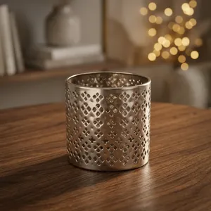 เทียนหอมทรงกระบอกโลหะลายดาวฉลุ สำหรับตกแต่งบ้าน - Product Image 2