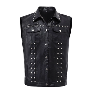 Nouvelle arrivée de gilet en cuir PU pour homme, noir, style hip-hop, cool, avec rivets métalliques, vente en gros personnalisée, veste sans manches en similicuir - Product Image 1