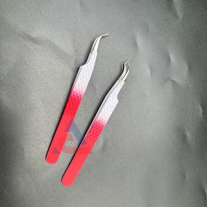 Pince à épiler professionnelle pour extension de cils pince à épiler classique à poignée en diamant revêtement en poudre blanc rouge botte en acier inoxydable durable - Product Image 2