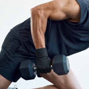 Gants de musculation en cuir à demi-doigts, respirants, antidérapants, compatibles avec les écrans tactiles, avec sangle de poignet réglable pour la salle de sport et le fitness - Product Image 6