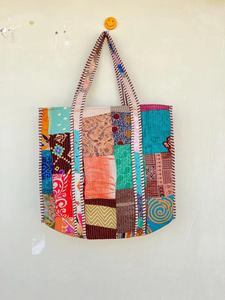 Matelassé Patchwork Coton Imprimé À La Main Floral Sac Fourre-Tout Écologique Durable avec Deux Bretelles Broderie Décoration - Product Image 3