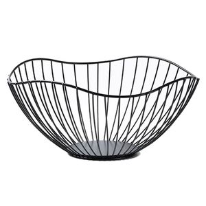 Cesta de frutas metálica con acabado de lujo que aporta sofisticación a la encimera de la cocina y al comedor. - Product Image 2