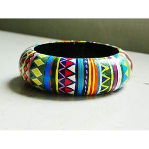 Bracelets en bois faits à la main de qualité supérieure pour femmes, accessoires de mode en cristal peints de manière ethnique pour un usage quotidien et des occasions festives - Product Image 3