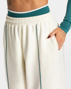 Joggers en molleton français pour femme, taille mi-haute, coupe ample et oversize, avec dentelle peinte hivernale, 100% Coton, Écologique, Respirant, Décontracté, ODM - Product Image 6