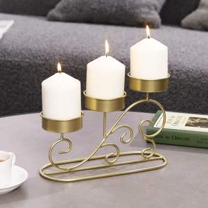 Candélabre moderne vintage en laiton à motifs sculptés, porte-bougie à piliers, centre de table en métal à plusieurs niveaux - Product Image 6