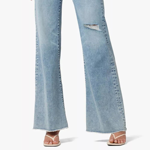 กางเกงยีนส์ขาบานทรงหลวมสไตล์วินเทจเอวกลางติดกระดุมสำหรับผู้หญิง แฟชั่นลำลองแนวสตรีท รับผลิตตามแบบ OEM - Product Image 3