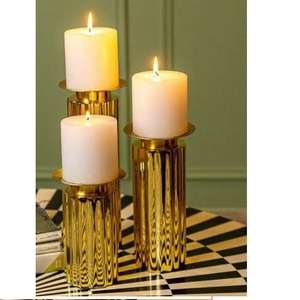 Ensemble de 3 porte-bougie en métal plaqué or de qualité supérieure, décoration intérieure moderne, prix de gros - Product Image 1