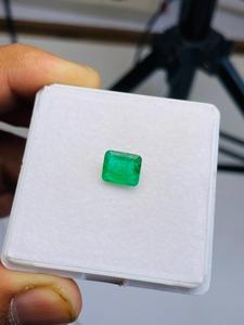 Natural Emerald Octagon Cut Gemstone AAA Grade IGI Certified 2.41cts 9.3x7.9mm Green Color Superb Luster Perfect <b>Polishing</b> - Product Image 2
