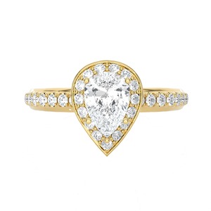 Anillo de compromiso de oro amarillo con halo de diamantes cultivados en laboratorio de corte pera personalizado de 2.5 quilates - Proveedor - Product Image 1