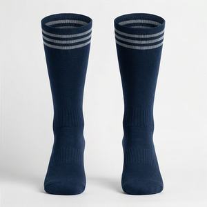 Chaussettes de football personnalisées antidérapantes pour l'industrie, chaussettes de sport respirantes de couleur personnalisée pour l'entraînement et la performance athlétique - Product Image 1