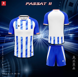 ชุดเล่นฟุตบอลสำหรับผู้ใหญ่และเยาวชนชุดวอร์มผ้าเจอร์ซี่ดีไซน์หรูหราป้ายปักตามสั่ง - Product Image 3