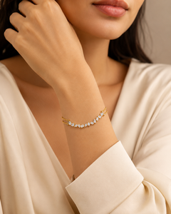 สร้อยข้อมือทองคำ 14K สีเหลือง ประดับเพชรแล็บโกรว์แบบผสมผสาน - Product Image 3