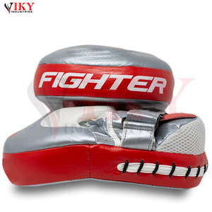 Équipement de protection des mains absorbant les chocs pour l'entraînement de Muay Thai, en cuir de qualité supérieure, avec des pads de frappe incurvés pour la boxe, prix de gros - Product Image 3