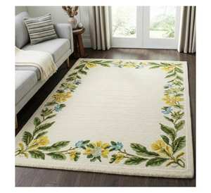 Alfombra floral color crema de tamaño personalizado con borde de hojas verdes, alfombra contemporánea para sala de estar con marco de flores color crema. - Product Image 1