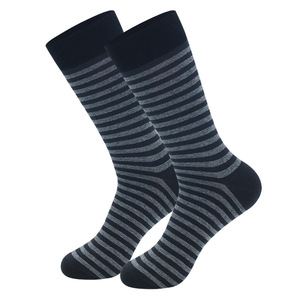 Chaussettes de sport imprimées personnalisées en coton, chaussettes athlétiques avec logo OEM, fournisseur en gros, marque privée, chaussettes de sport de haute qualité - Product Image 4