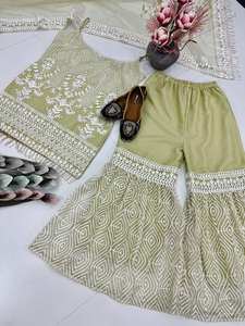 Ensemble moderne TOP RAFFLE PLAZZO DUPATTA en tissu filet doux avec broderie lourde de chaînes et de sequins, idéal pour les occasions festives, séchage rapide - Product Image 5